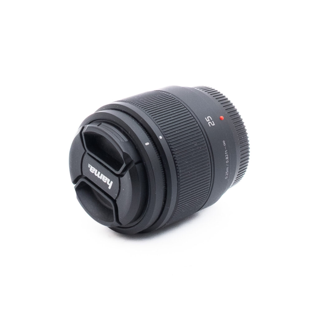Lumix 25mm f17-3-2 Panasonic Lumix 25mm f/1.7 - Käytetty