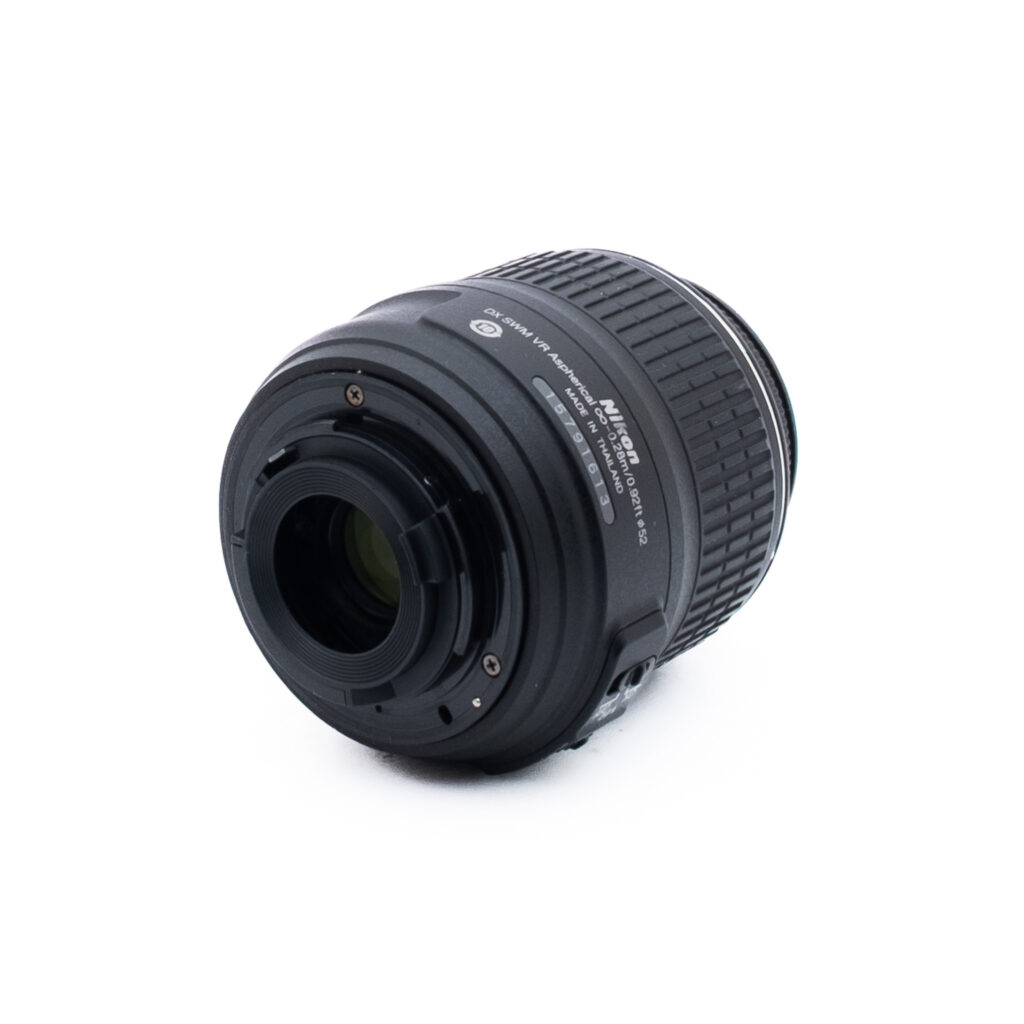 Nikon 18-55 f35-56 G DX VR-1 Nikon AF-P Nikkor 18-55mm f/3.5-5.6 G VR DX - Käytetty