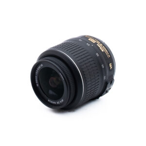 Nikon 18-55 f35-56 G DX VR-2 Nikon AF-P Nikkor 18-55mm f/3.5-5.6 G VR DX - Käytetty