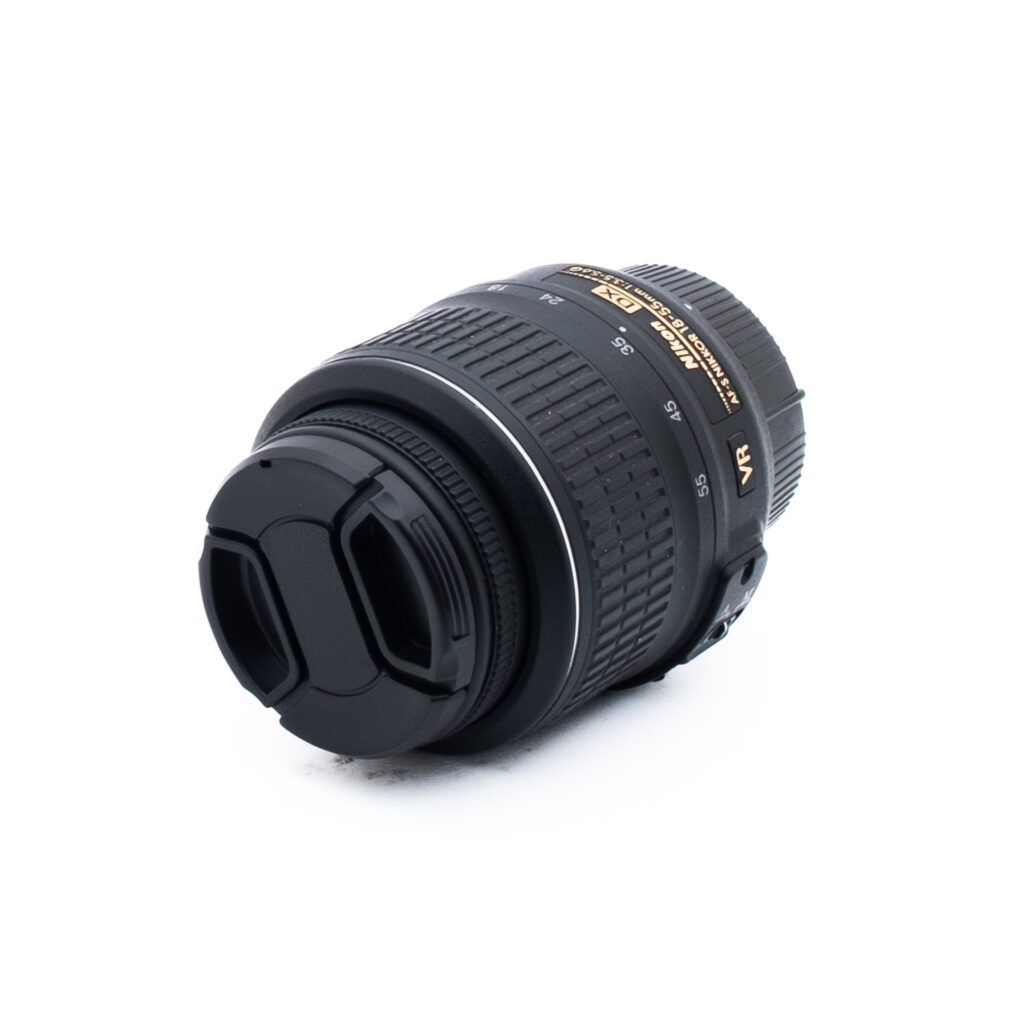 Nikon 18-55 f35-56 G DX VR-3 Nikon AF-P Nikkor 18-55mm f/3.5-5.6 G VR DX - Käytetty