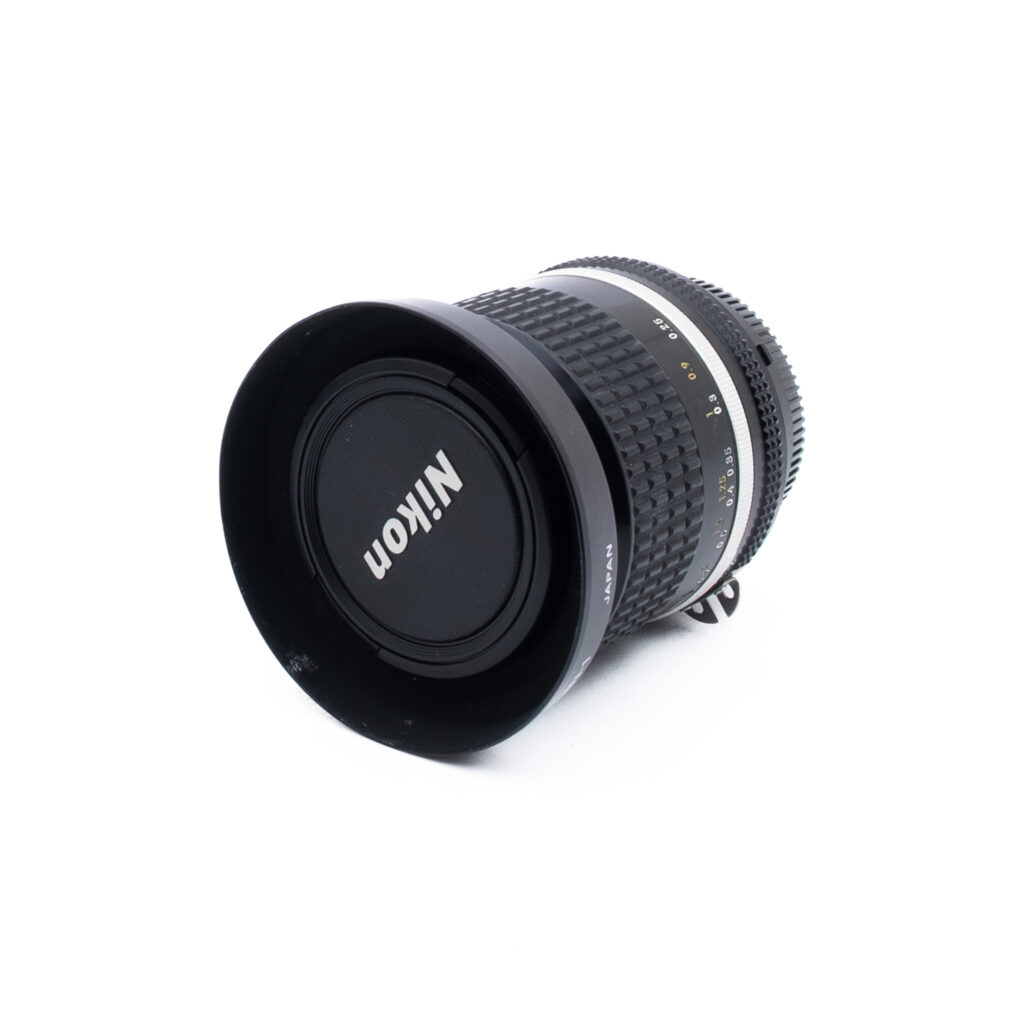Nikon 28mm f2-3 Nikon AI-S Nikkor 28mm f/2 - Käytetty
