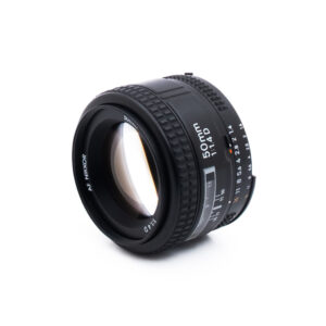 Nikon 50mm f14D-2 Nikon AF Nikkor 50mm f/1.4 D - Käytetty