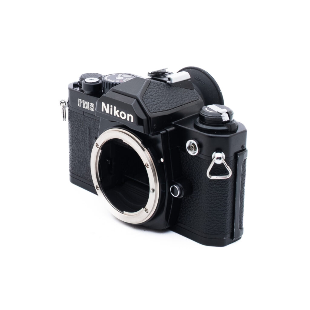 Nikon FM2 (Kunto K4.5, +MD-11) - Käytetty