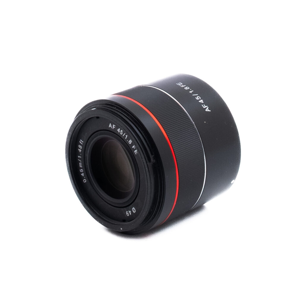 Samyang 45mm f18 FE-1 Samyang AF 45mm f/1.8 Sony FE - Käytetty