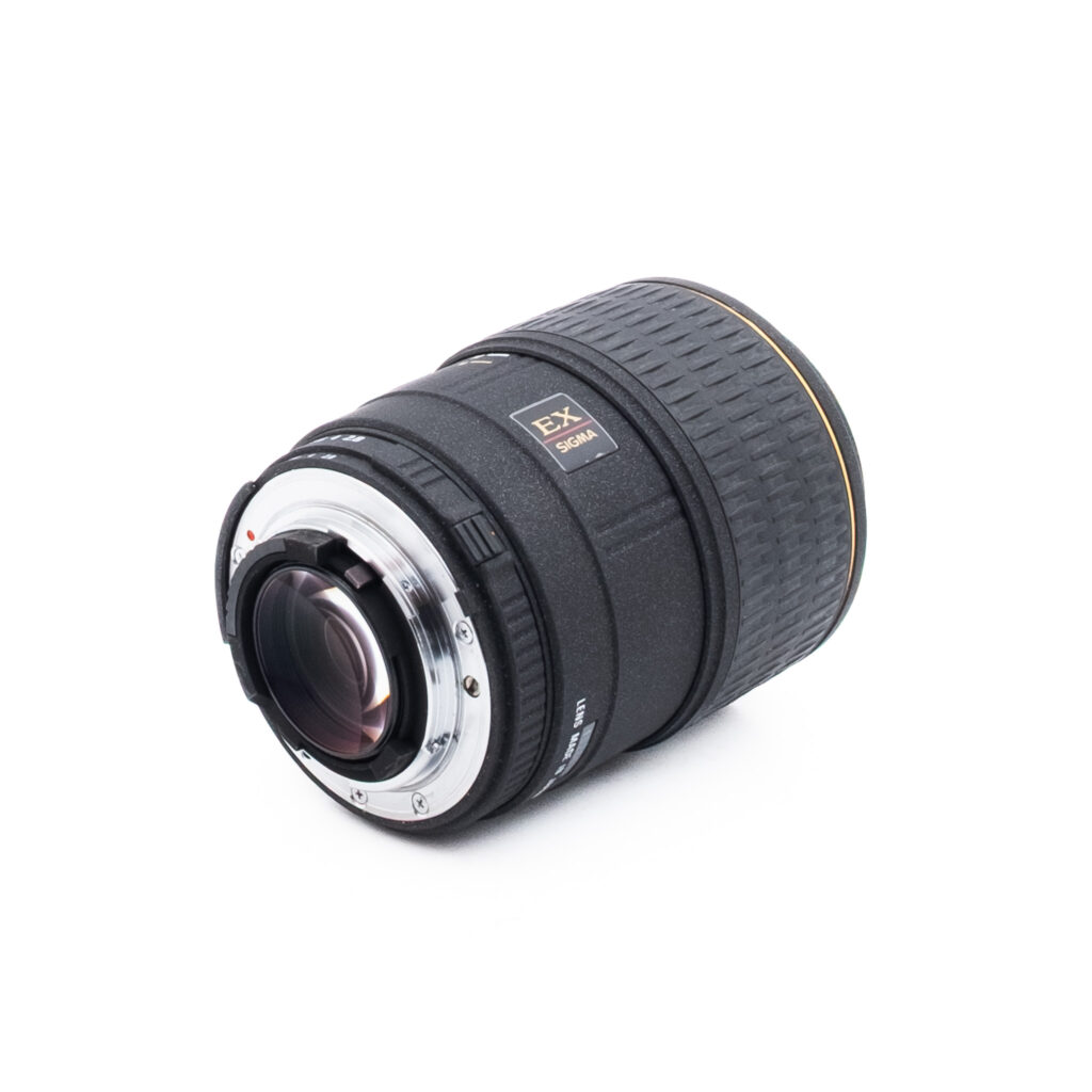 Sigma 105mm f28 D Nikon-1 Sigma 105mm f/2.8 D Macro EX Nikon F - Käytetty