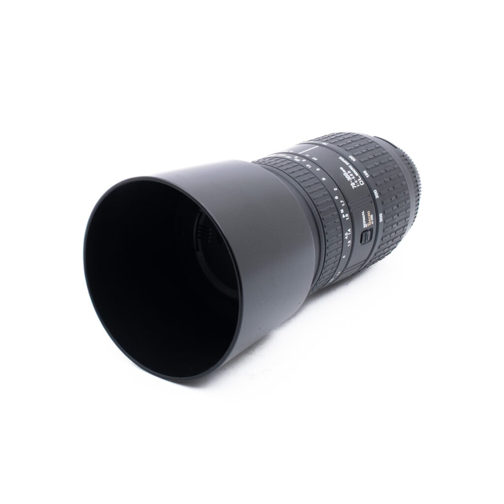 Sigma 70-300mm f4-56 D DL Nikon-3 Sigma 70-300mm f/4-5.6D DL Macro Super Nikon F - Käytetty