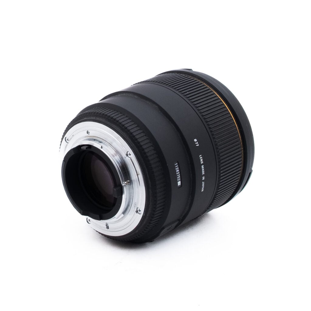 Sigma 85mm f14 DG HSM Nikon-1 Sigma 85mm f/1.4 EX DG HSM Nikon F - Käytetty