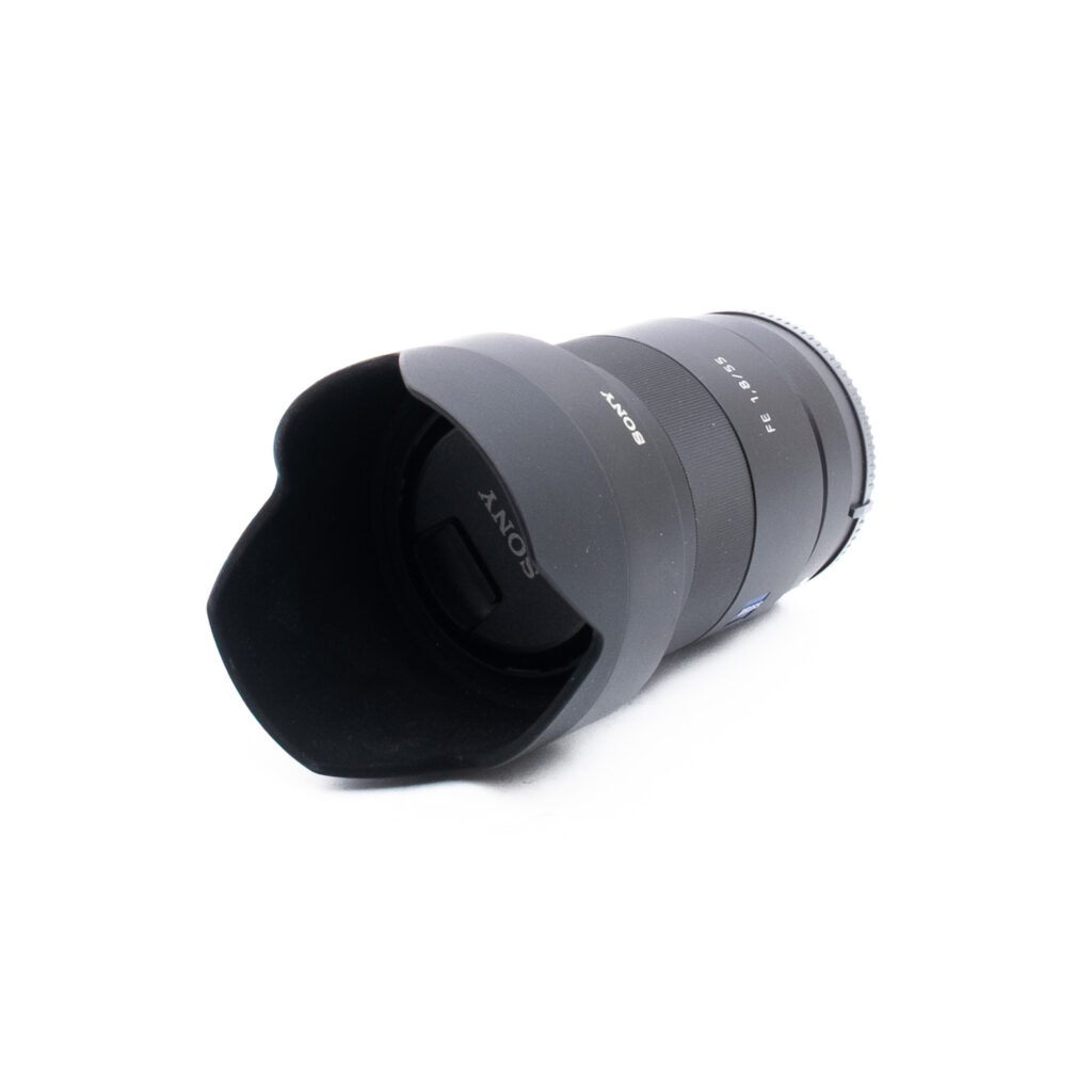 Sony 55mm f18 ZA-3-5 Sony FE Sonnar T* 55mm f/1.8 ZA - Käytetty