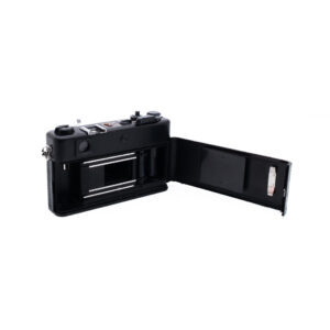 Yashica MG-1-1 Yashica MG-1 -filmikamera - Käytetty