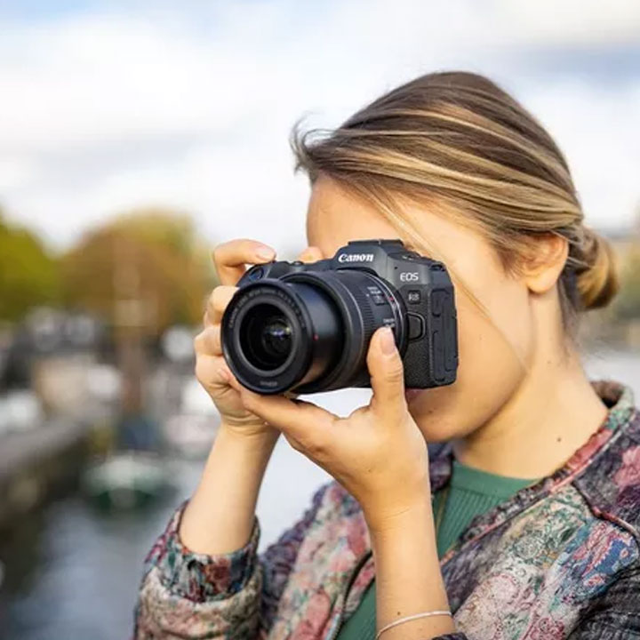 Canon EOS R8 kampanja