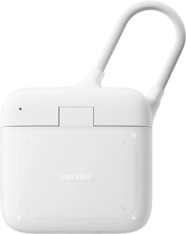 800q-03_134847 Insta360 2-in-1 Card Reader + Case -kortinlukija ja kotelo
