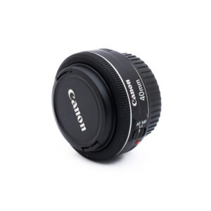Canon EF 40mm f28 STM-3 Canon EF 40mm f/2.8 STM - Käytetty