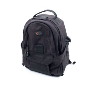 Lowepro-reppu-1 Lowepro Mini Trekker AW reppu - Käytetty