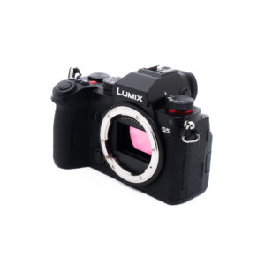 Lumix S5 1776-4 Panasonic Lumix DC-S5 - Käytetty