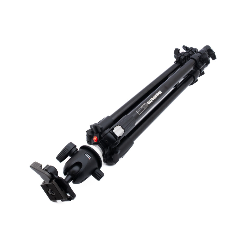 Manfrotto 160XDB Manfrotto 190XDB kolmijalka + 496RC2 kuulapää - Käytetty