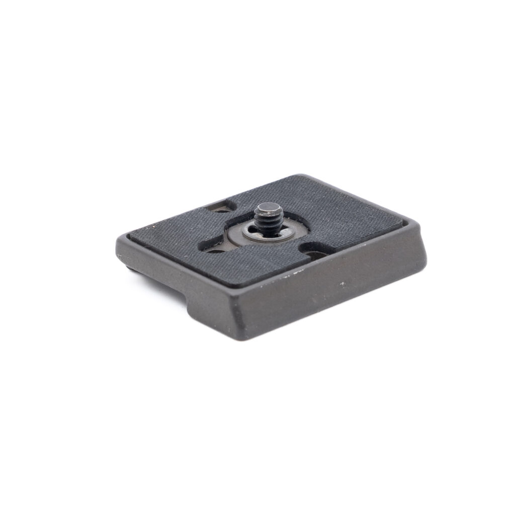 Manfrotto-plate-1 Manfrotto 200PL pikalevy - Käytetty