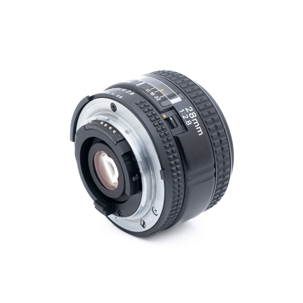 Nikkor-AF-28mm-f2.8-3 Nikon AF Nikkor 28mm f/2.8 D - Käytetty