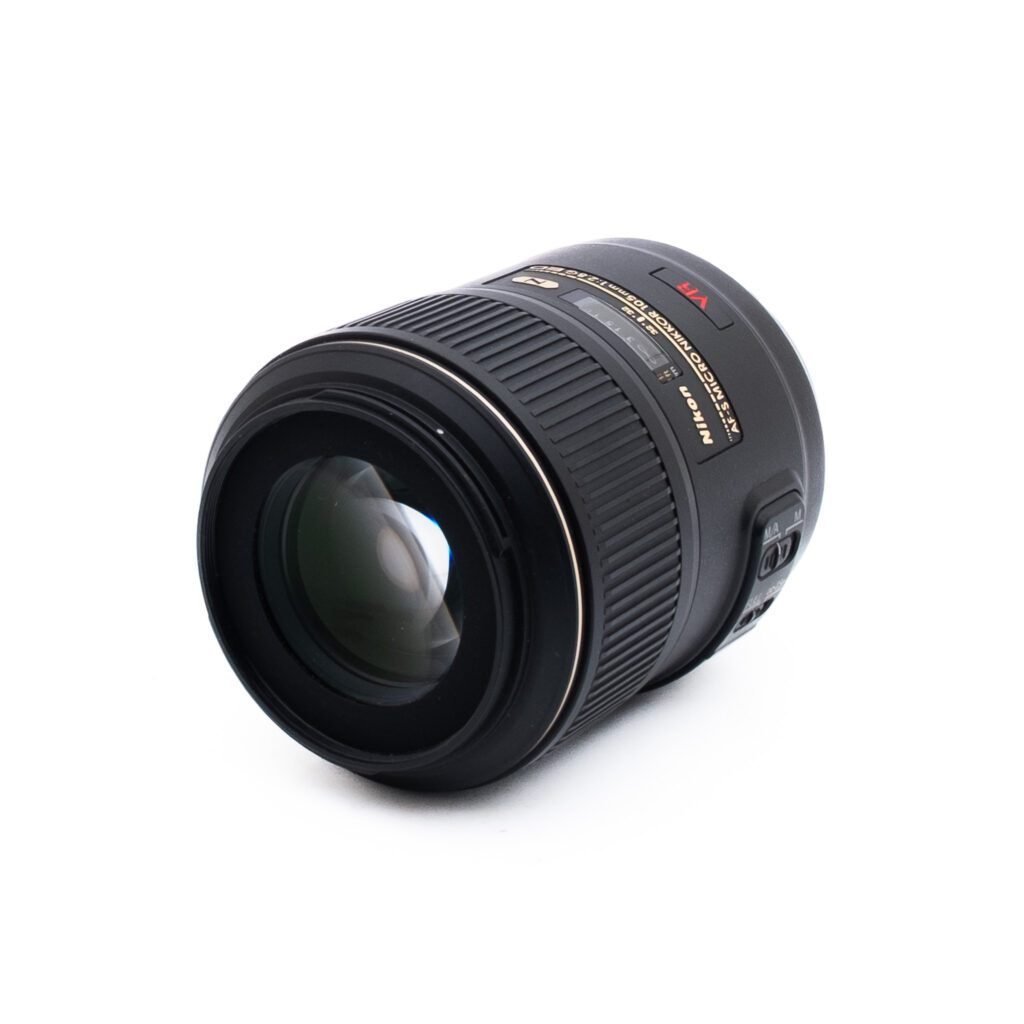 Nikon 105mm f28G ED VR-2-3 Nikon AF-S Micro-Nikkor 105mm f/2.8G VR ED - Käytetty