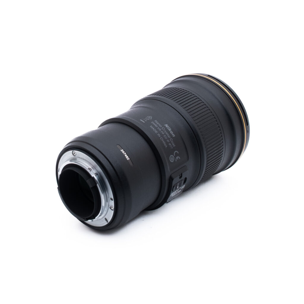 Nikon 300mm f4E PF ED VR Nikon Nikkor AF-S 300mm f/4 E PF ED VR - Käytetty