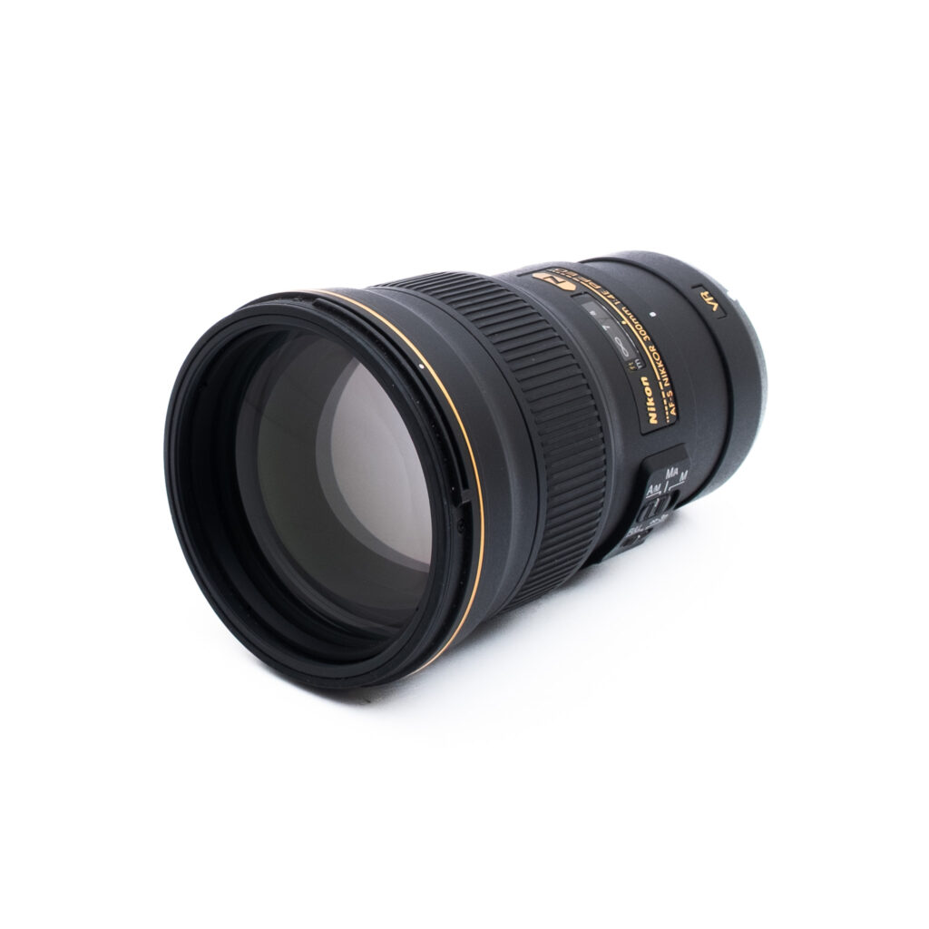 Nikon 300mm f4E PF ED VR-2-2 Nikon Nikkor AF-S 300mm f/4 E PF ED VR - Käytetty