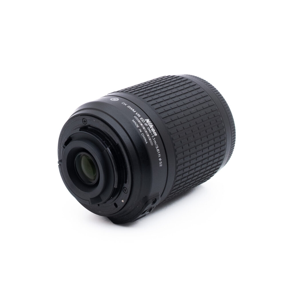 Nikon 55-200mm f4-56G ED DX Nikon AF-S Nikkor DX 55-200mm f/4-5.6 G ED VR - Käytetty