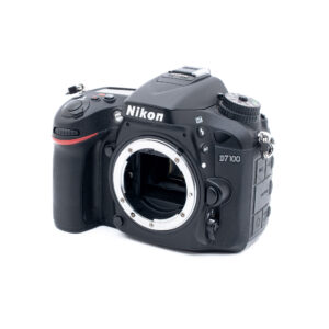 Nikon D7100 - Käytetty