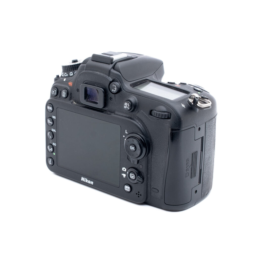 Nikon D7100 - Käytetty