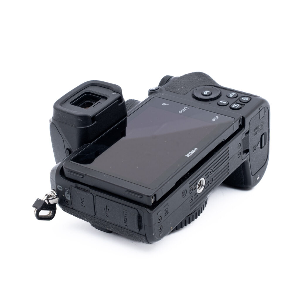 Nikon-Z50-5 Nikon Z50 - Käytetty