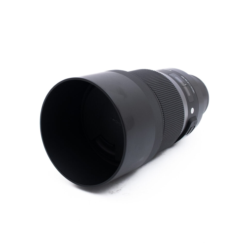 Sigma 135mm f18 DG FE-3 Sigma Art 135mm f/1.8 DG Sony FE - Käytetty