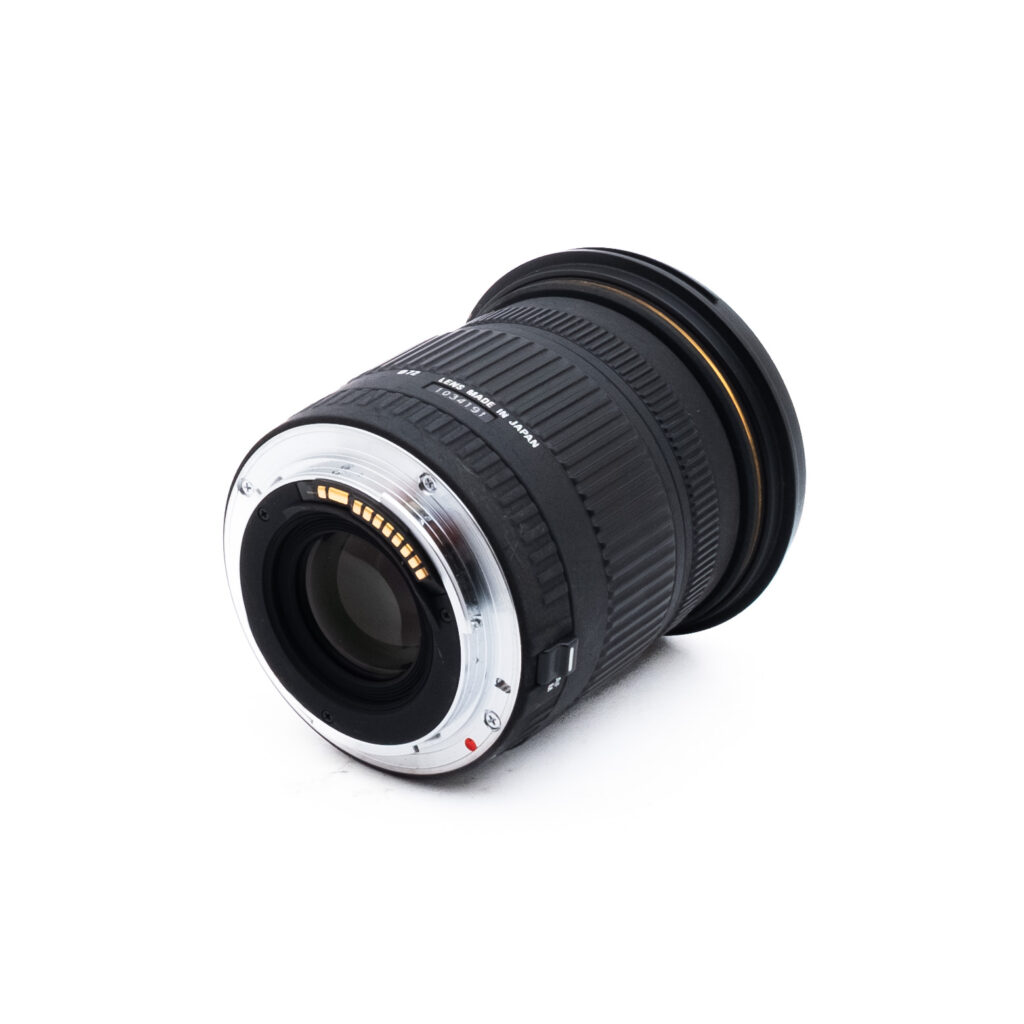 Sigma 18-50mm f28 DC EX Macro Canon-1 Sigma DC 18-50mm f/2.8 EX Canon EF-S - Käytetty