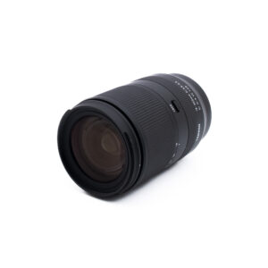 Tamron 18-300mm f35-65 Di III-A VC VXD-2 Tamron 18-300mm f/3.5-6.3 Di III-A VXD Sony E - Käytetty