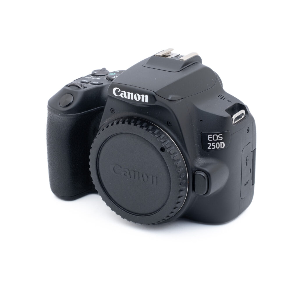 Canon-EOS-250D-1 Canon EOS 250D - Käytetty