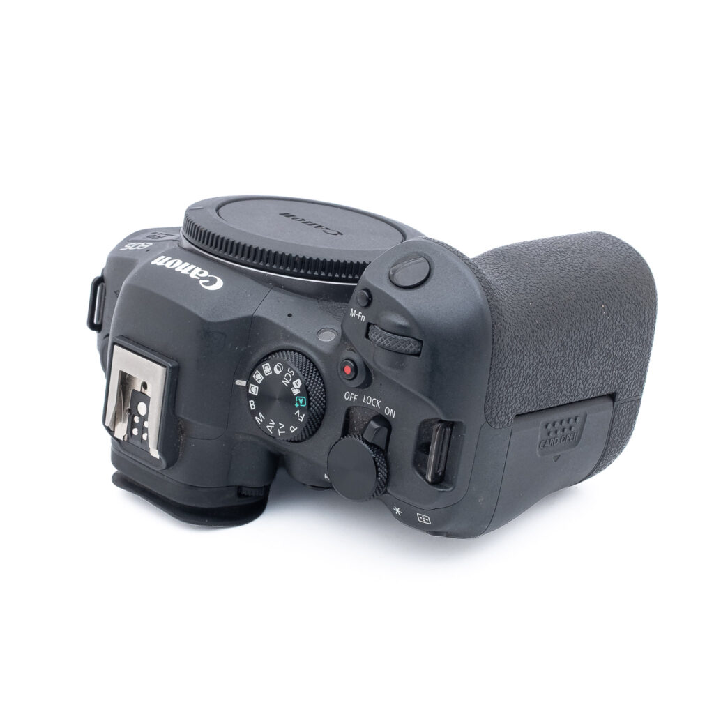 Canon-EOS-R6-markII-4 Canon EOS R6 Mark II - Käytetty