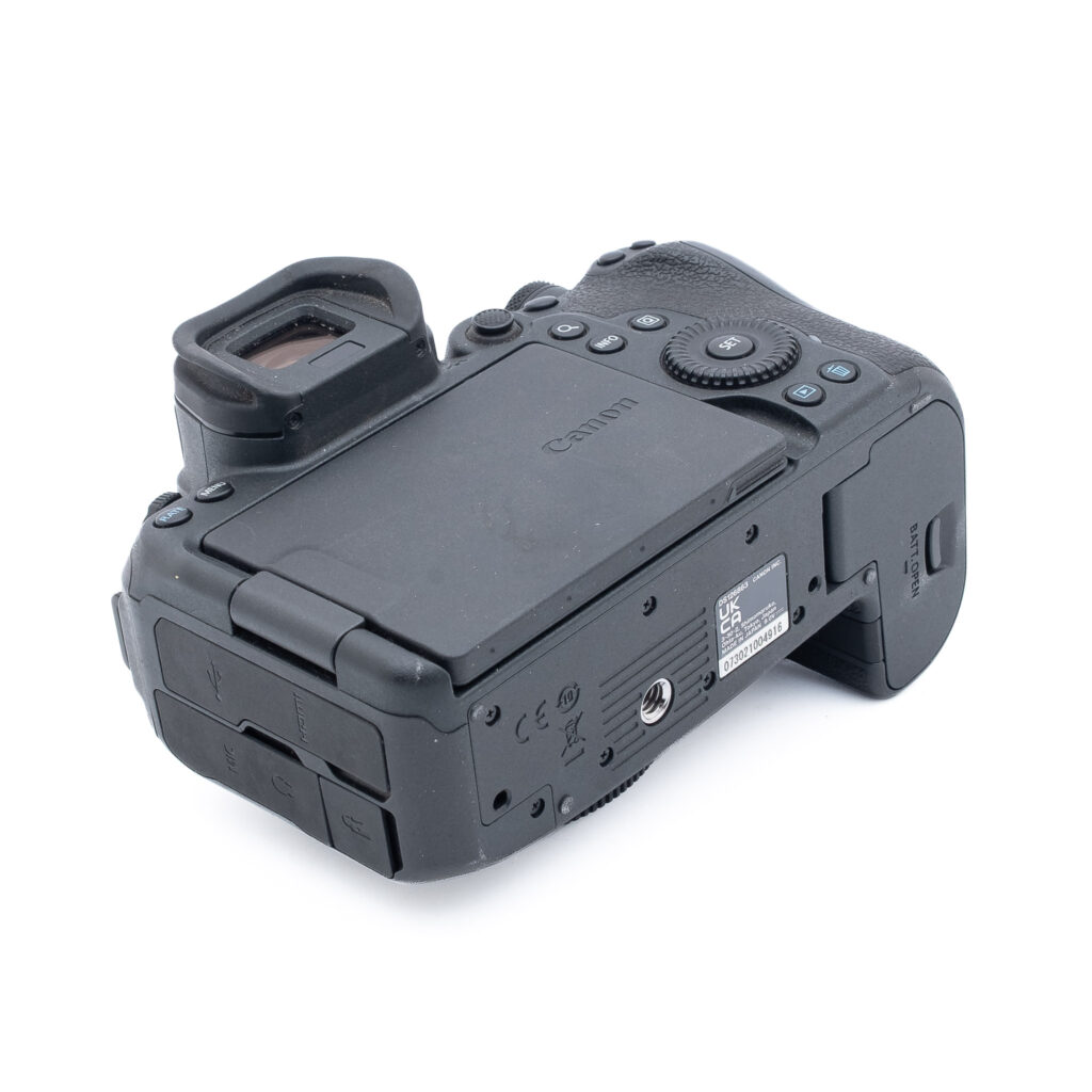 Canon-EOS-R6-markII-5 Canon EOS R6 Mark II - Käytetty