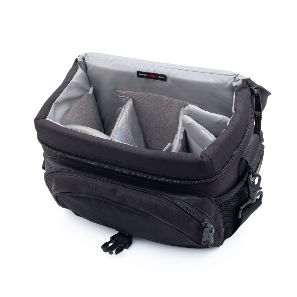 Lowepro-Nova4-AW-2 Lowepro Nova 4 AW - Käytetty