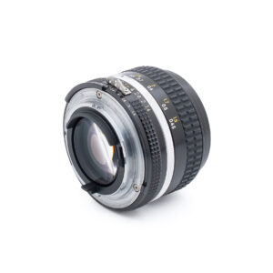 Nikon-50mm-f1.4-2 Nikon AF Nikkor 50mm f/1.4 D - Käytetty