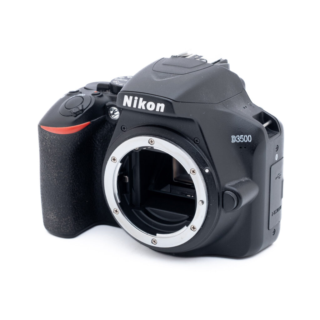 Nikon-D3500-2 Nikon D3500 - Käytetty