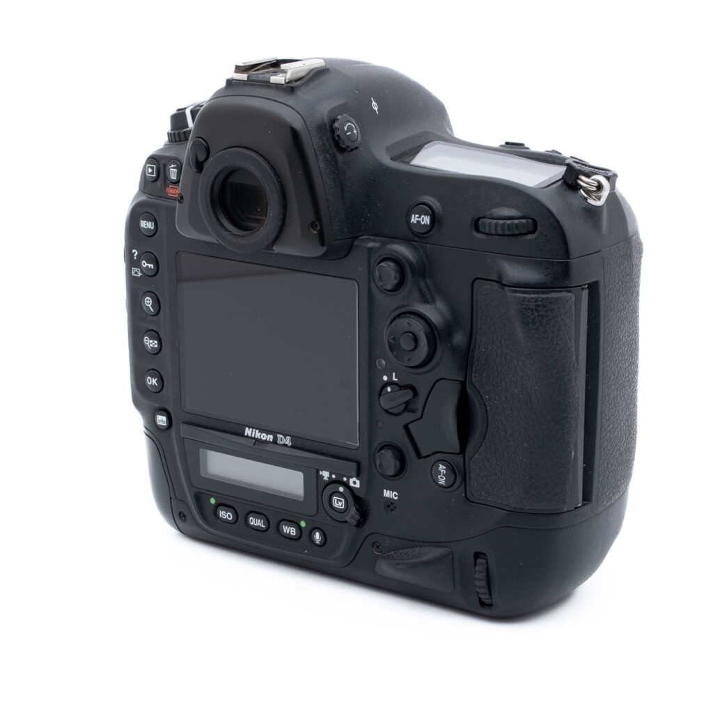 Nikon-D4-3 Nikon D4 - Käytetty