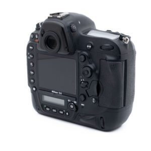 Nikon-D4-3 Nikon D4 - Käytetty