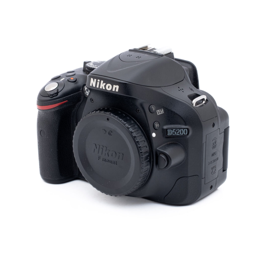 Nikon-D5200-1 Nikon D5200 - Käytetty