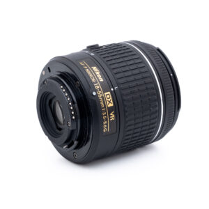 Nikon-DX-18-55mm-f3.5-5.6G-2 Nikon AF-P Nikkor 18-55mm f/3.5-5.6 G VR DX - Käytetty