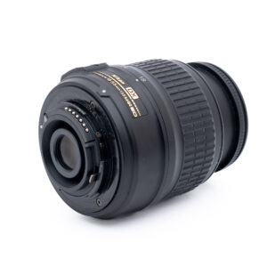 Nikon-DX-18-55mm-f3.5-5.6G-II-3 Nikon AF-S Nikkor 18-55mm f/3.5-5.6 G II DX - Käytetty