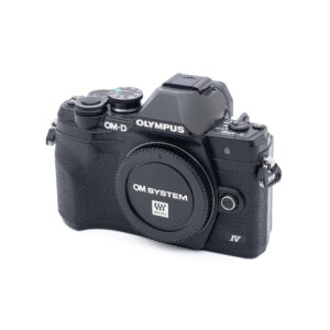 Olympus OM-D E-M10 Mark IV - Käytetty