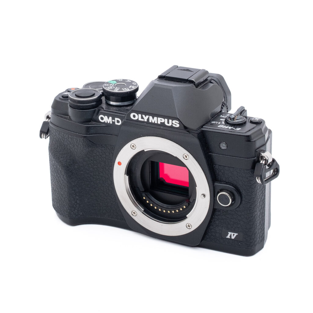 Olympus OM-D E-M10 Mark IV - Käytetty