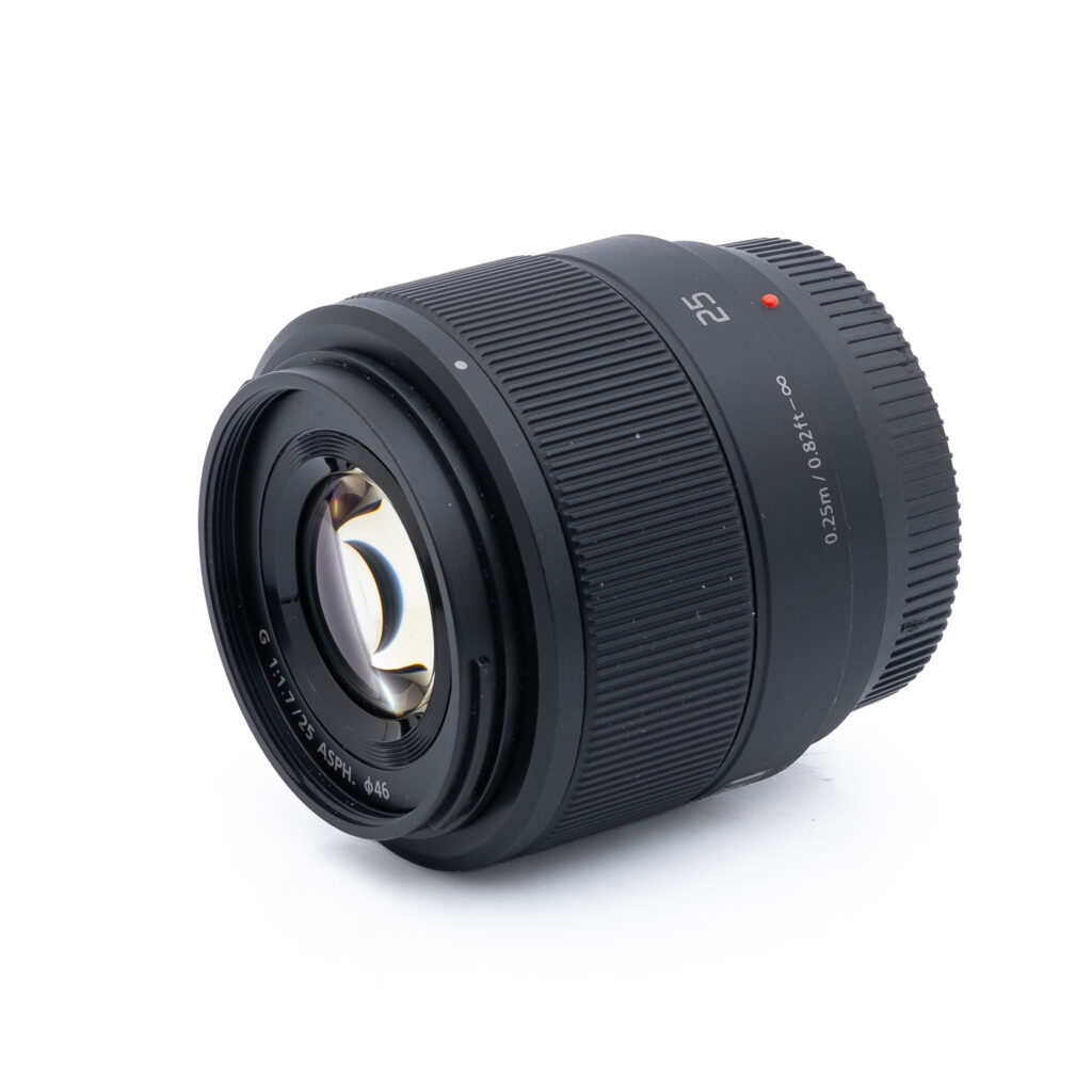 Panasonic-25mm-f1.7-G-2 Panasonic Lumix 25mm f/1.7 - Käytetty