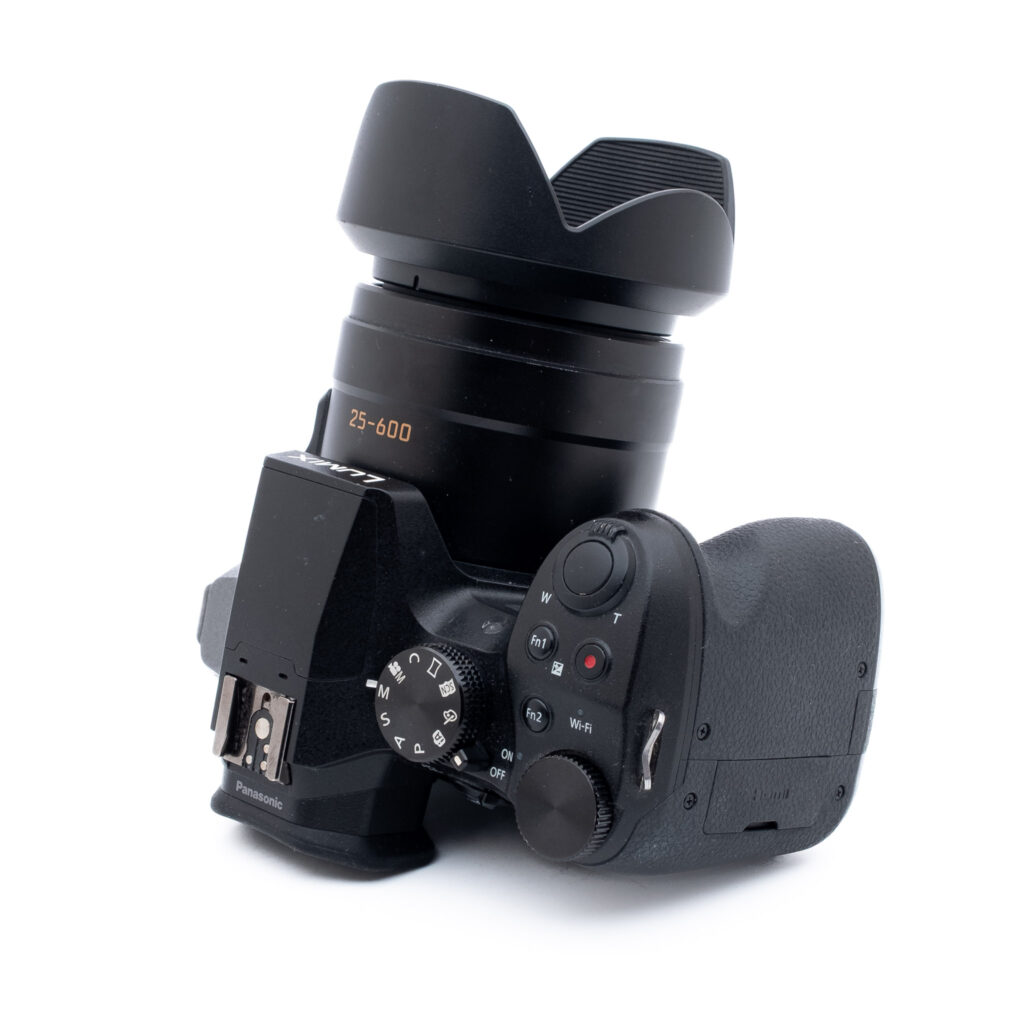 Panasonic Lumix FZ300 - Käytetty