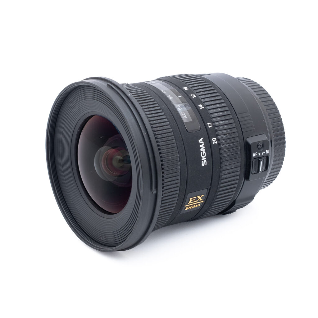 Sigma-10-20mm-f3.5-ex-2 Sigma 10-20mm f/3.5 DC HSM Canon EF-S - Käytetty