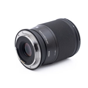 Sigma-16mm-f1.4-DC-DN-canonRF-3 Sigma 16mm f/1.4 DC DN C Canon RF-S - Käytetty