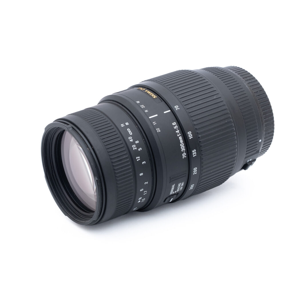 Sigma-70-300mm-f4-5.6-canon-2 Sigma DG 70-300mm f/4-5.6 Macro Canon EF - Käytetty