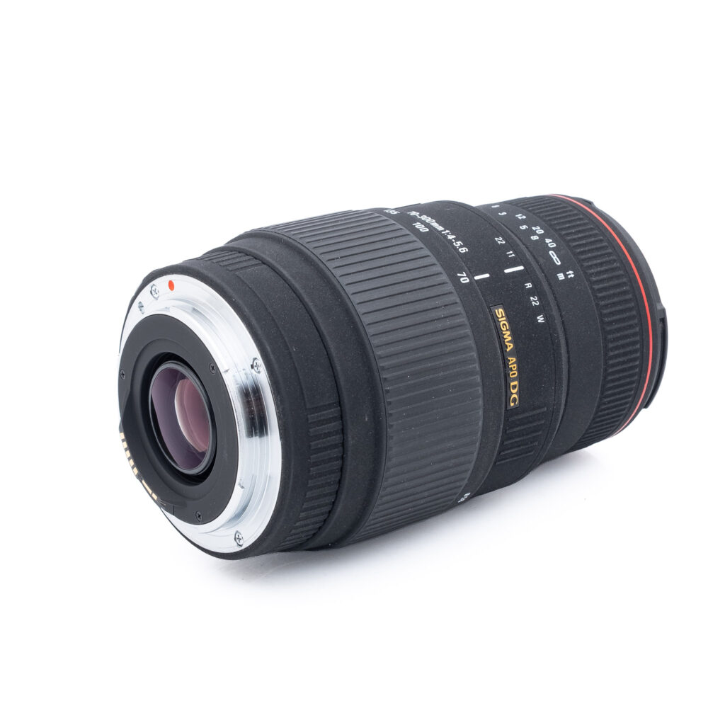 Sigma APO DG 70-300mm f/4-5.6 Macro Canon EF - Käytetty